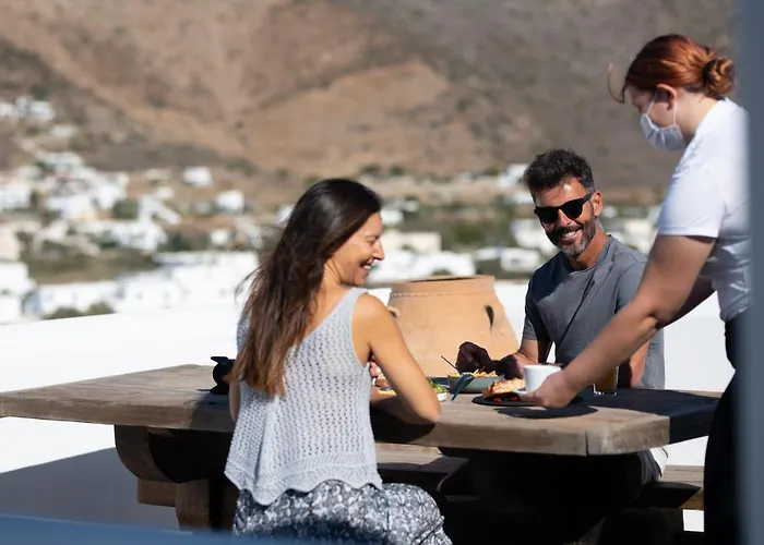 Kritikakis Village アパートホテル イオス島 チョーラ