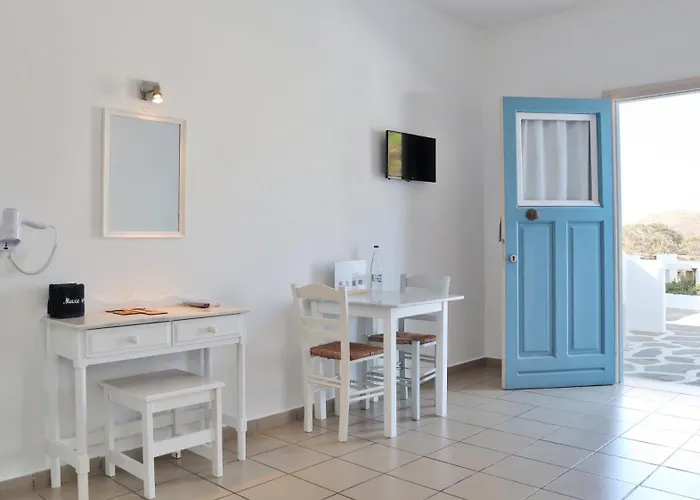 Kritikakis Village イオス島 チョーラ