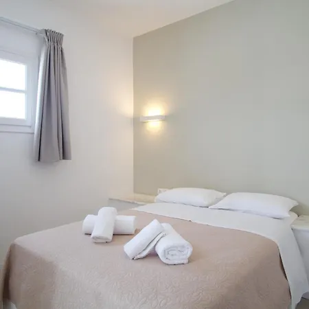 מלון דירות Kritikakis Village 3*