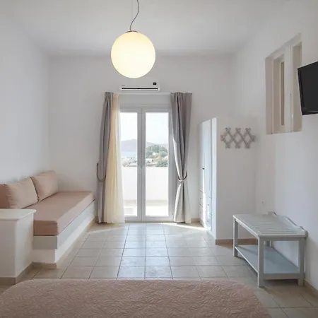 Kritikakis Village Ξενοδοχείο με διαμερίσματα 3*