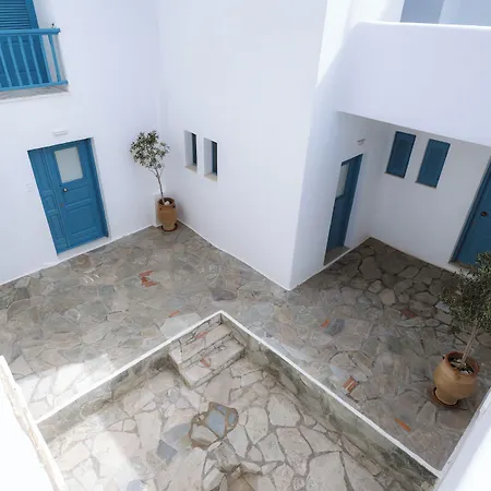 Kritikakis Village Chora